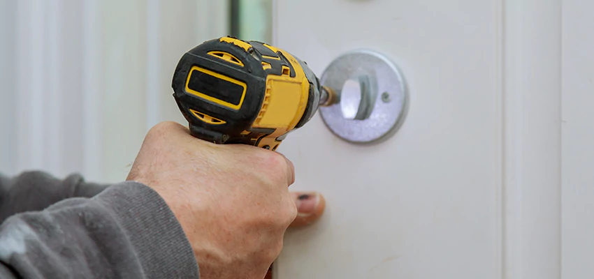 Street Locksmith For Smart Lock Repair in Lompoc, CA