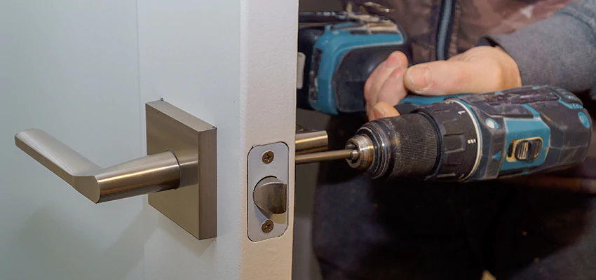 Broken Door Handle Lock Repair in Lompoc, California